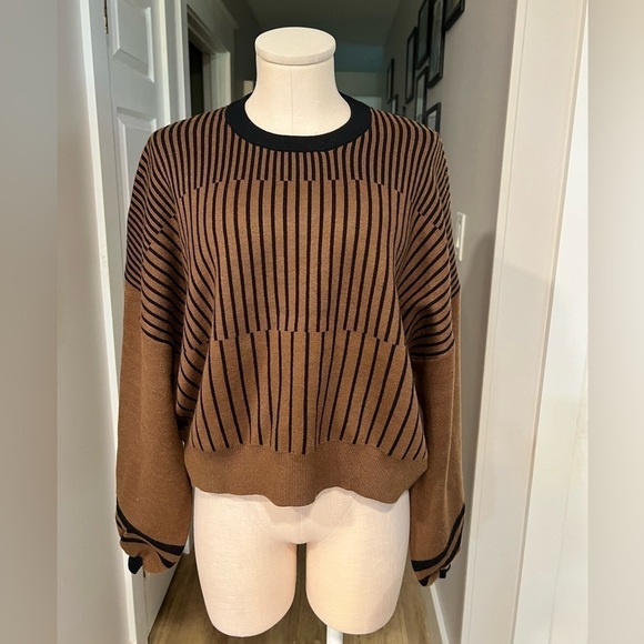 PHILOSOPHY black and brown boxy sweater it’s oversized sleeves - Picture 2 of 14